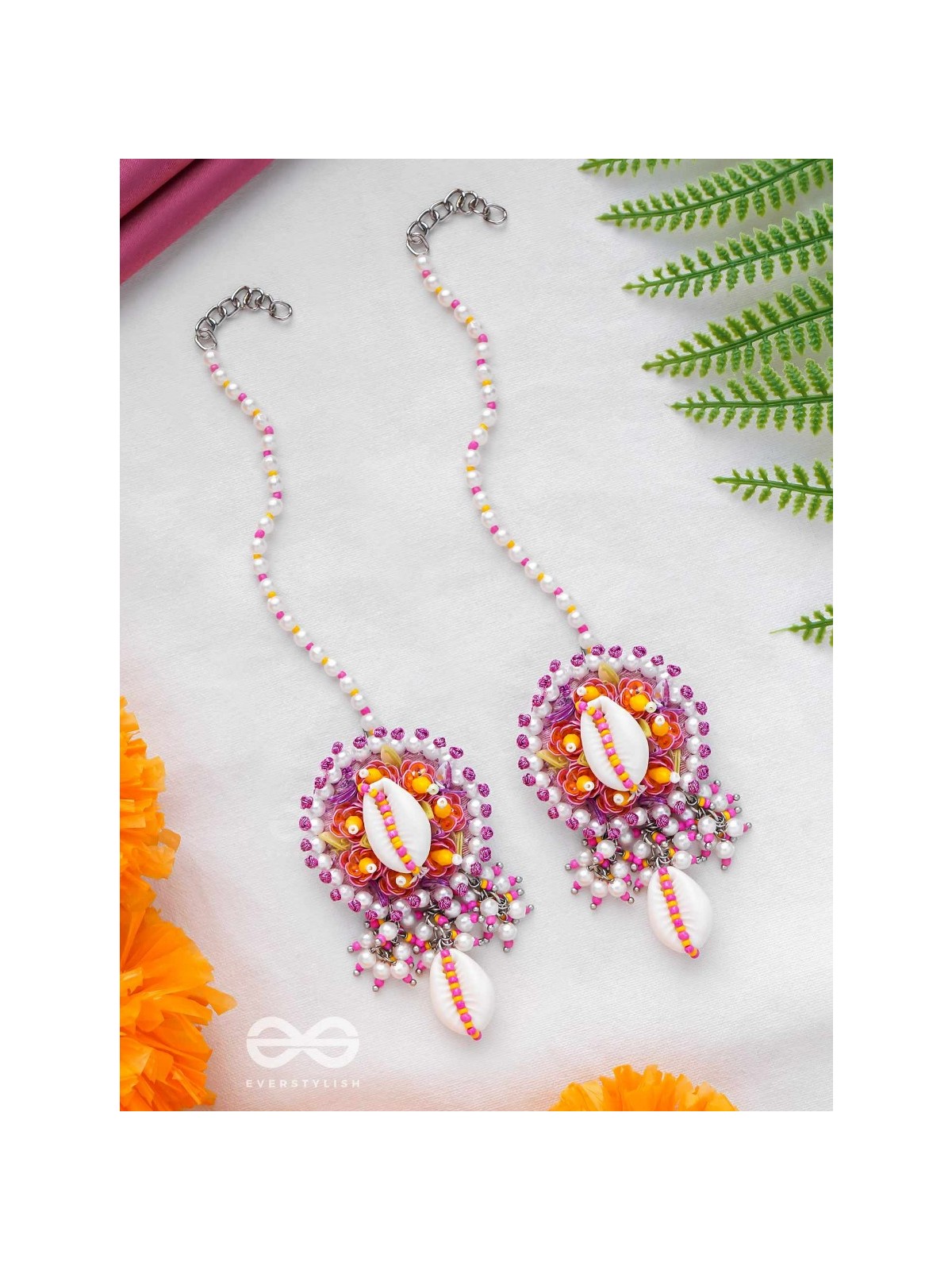 SAMBAVIKA - THE SHELL ENCHANTMENTS - BEADS AND SHELLS EMBROIDERED EARRINGS 