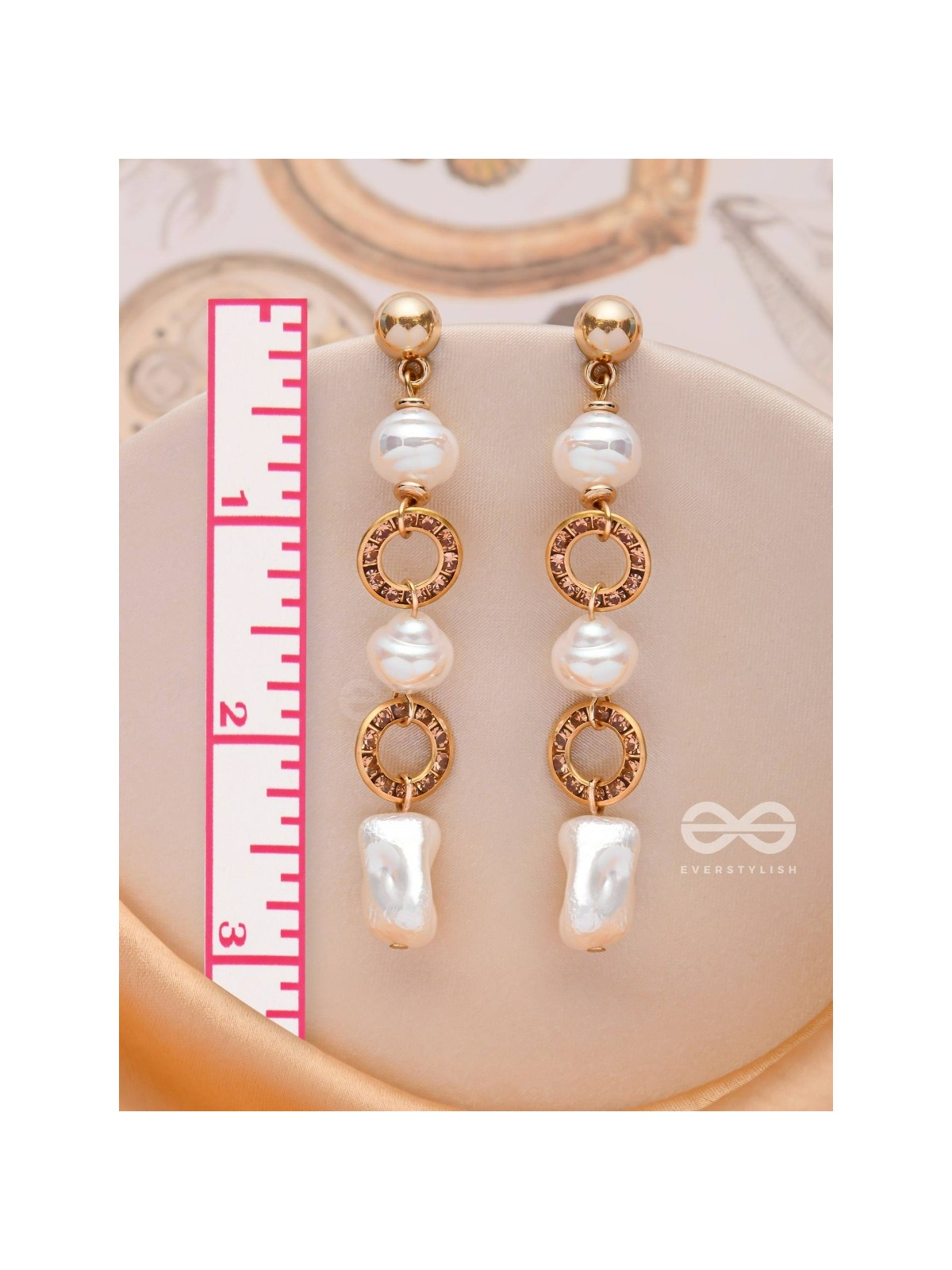 CHAMPAGNE WHISPERS - GOLDEN EMBELLISHED EARRINGS