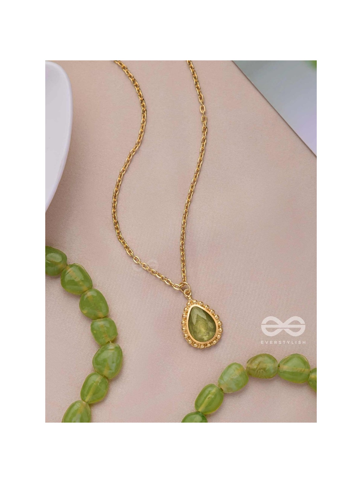 Dewdrop Enchantment - Golden Embellished Neckpiece With Anti-Tarnish Coating 