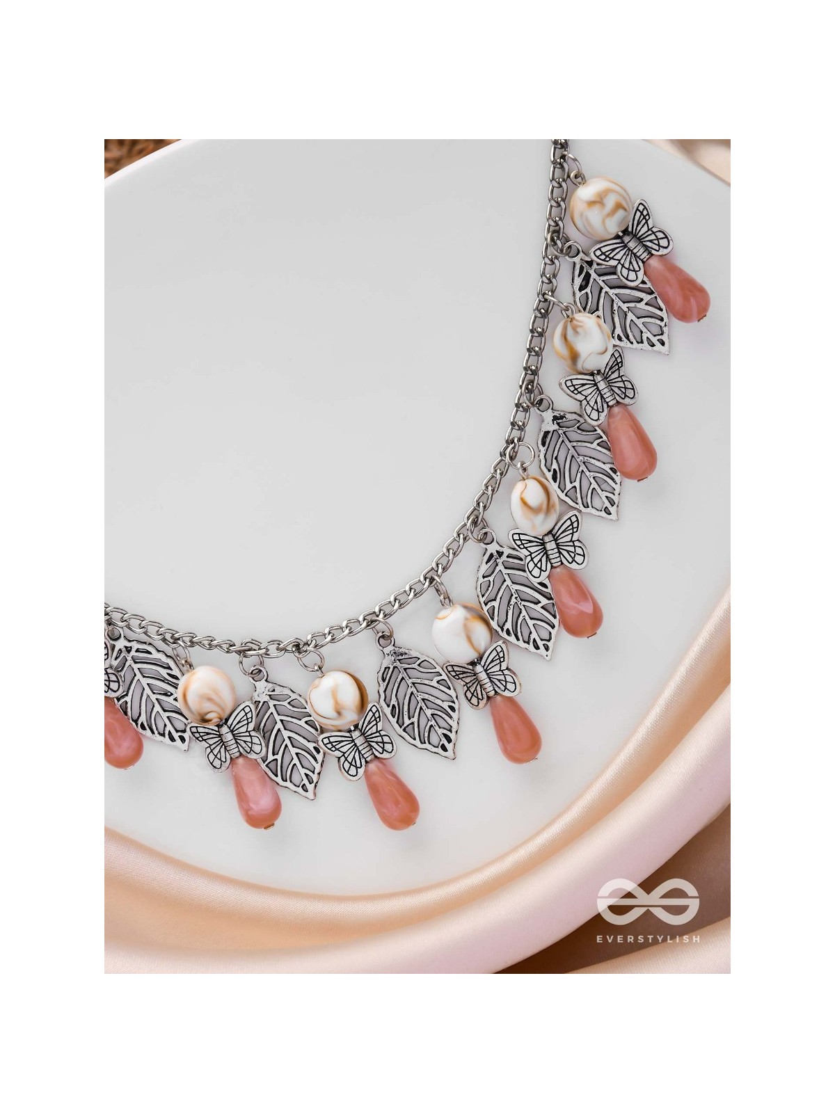 BUTTERFLY GROOVES - STATEMENT SILVER NECKPIECE