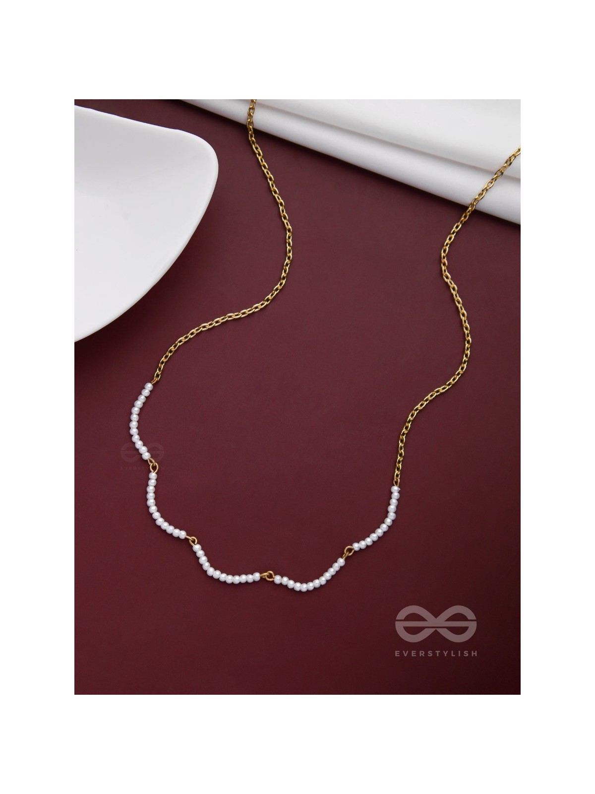 Pure Pearl Radiance - Casual Golden Neckpiece With Anti-Tarnish Coating 