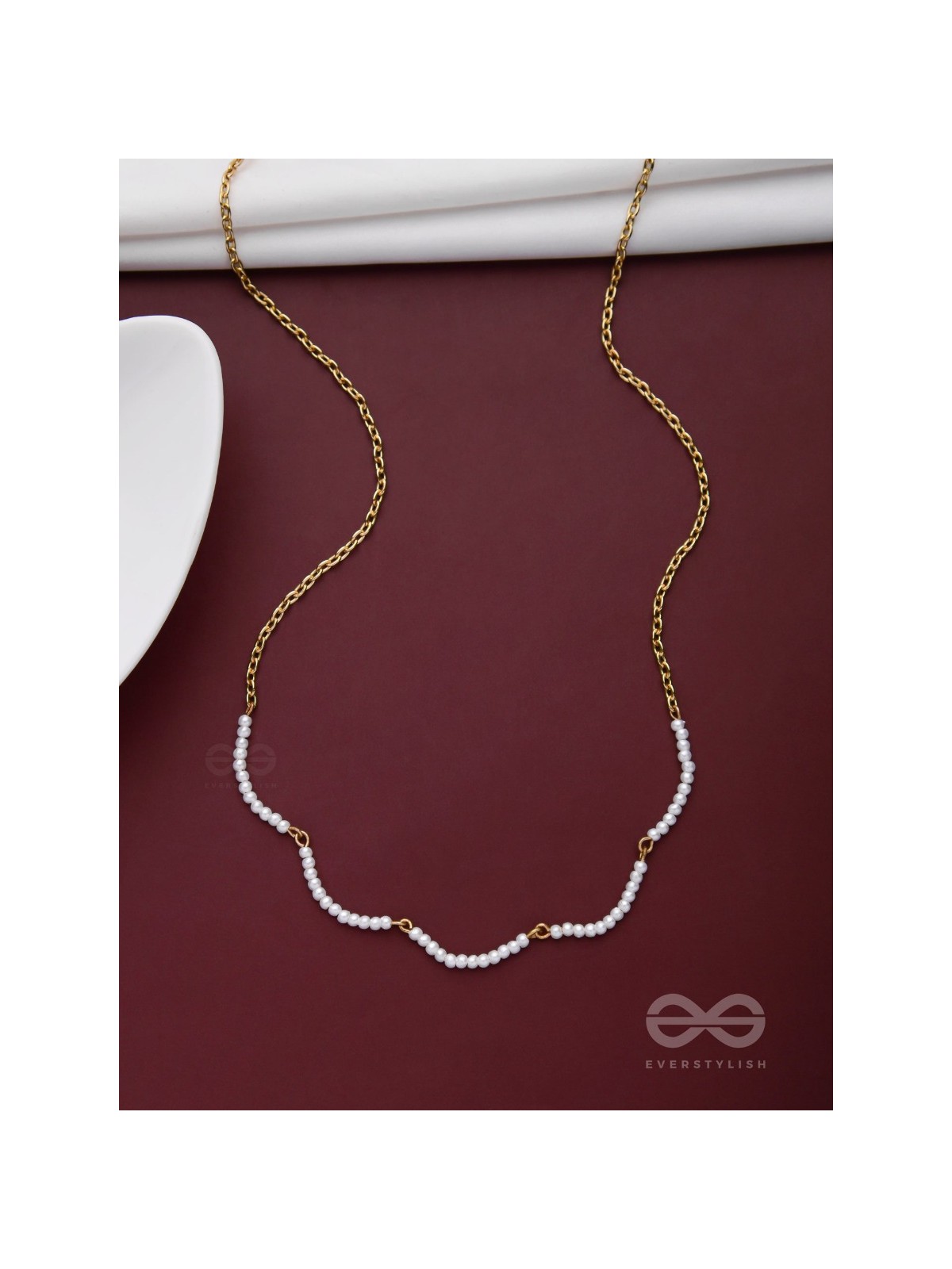 Pure Pearl Radiance - Casual Golden Neckpiece With Anti-Tarnish Coating 