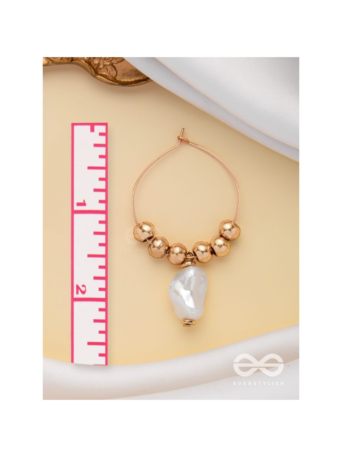 BEADED SUNBURST - GOLDEN HOOP EARRINGS