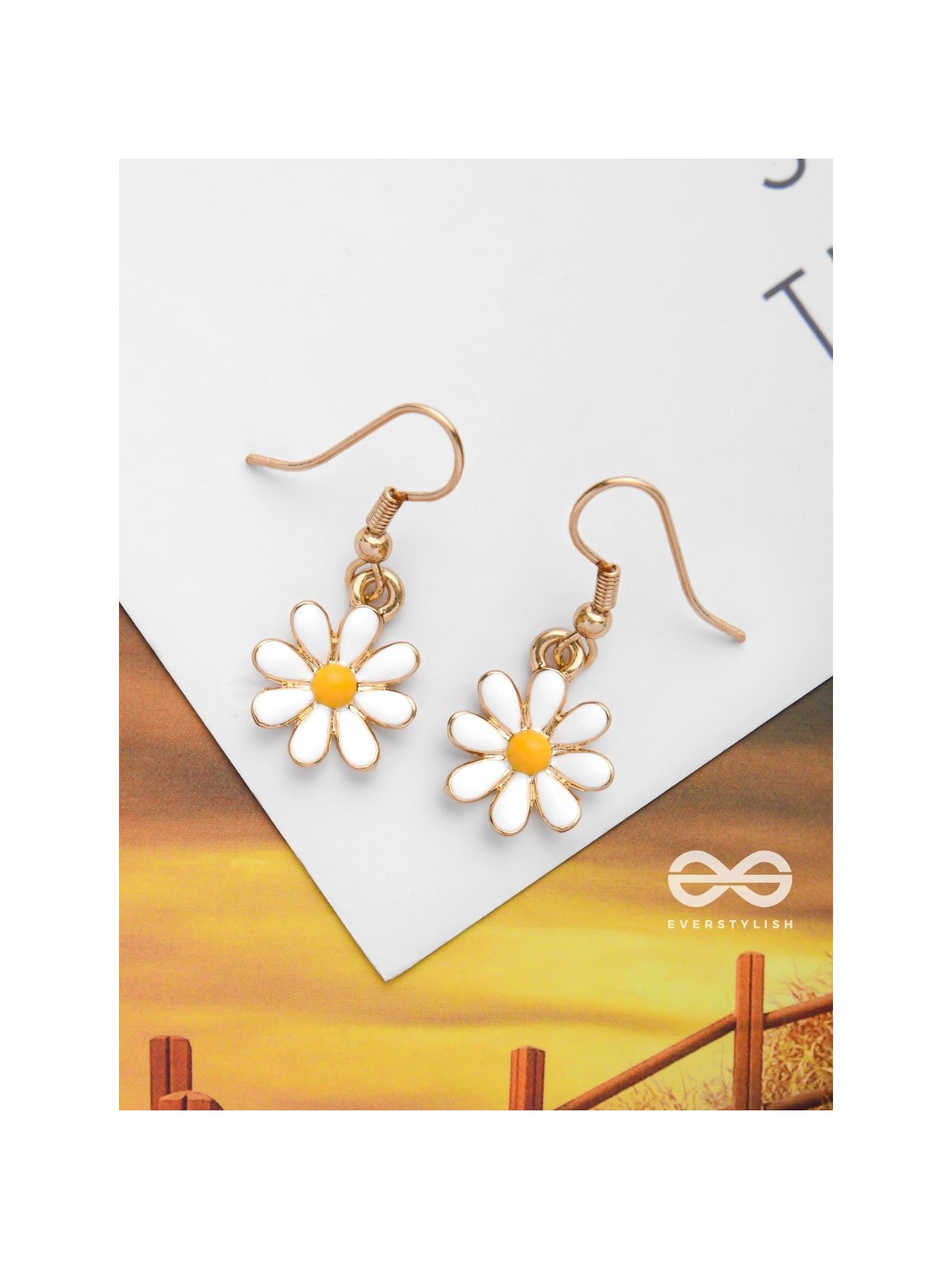 LITTLE DAISY DROPS - GOLDEN EMAMELLED EARRINGS