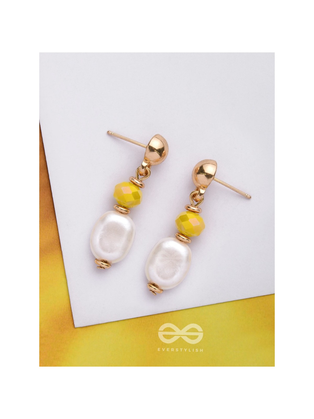 SUNSHINE DELIGHTS - GOLDEN EMBELLISHED EARRINGS