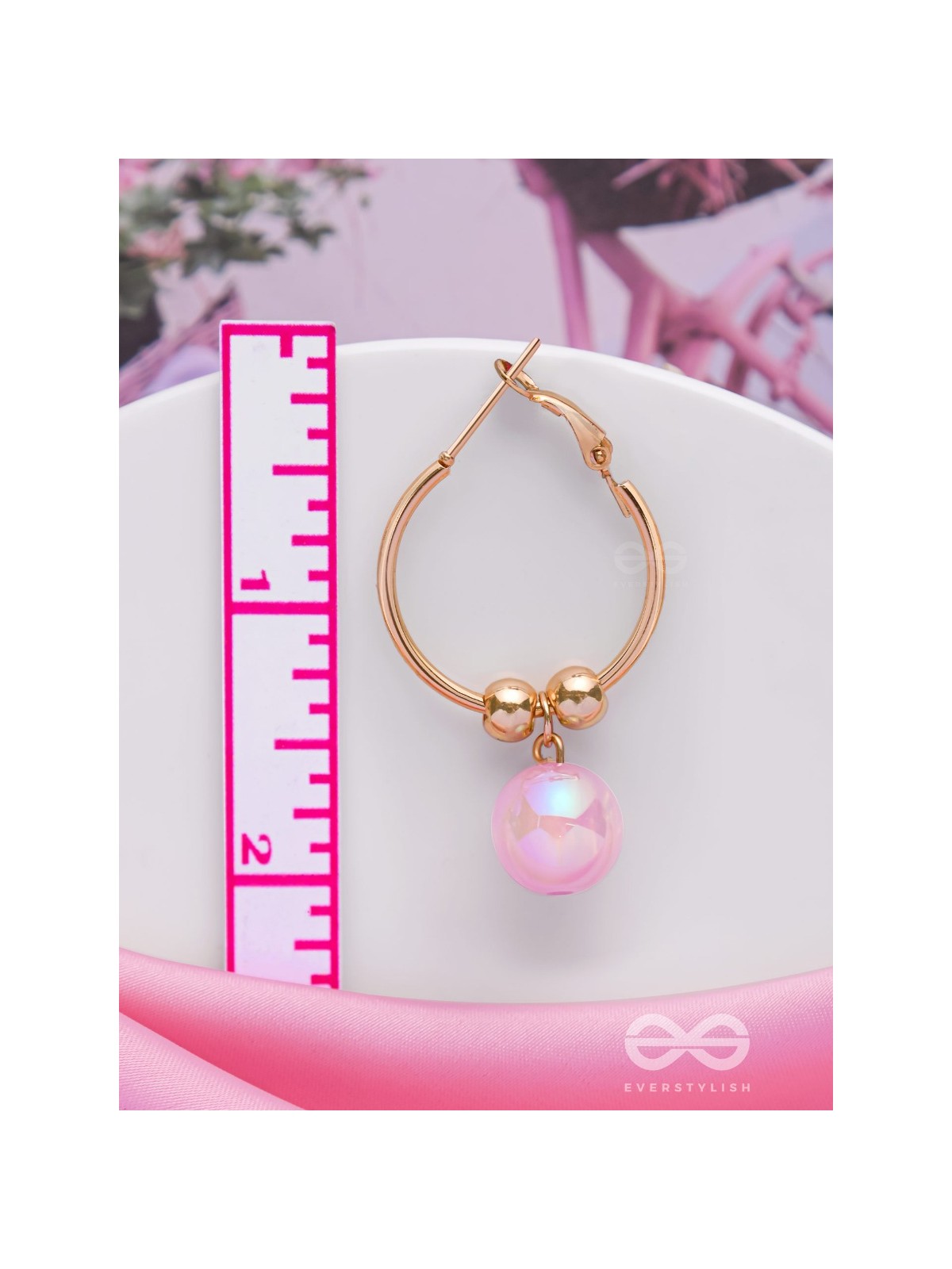 THE PINK CHAMPAGNE - GOLDEN HOOP EARRINGS