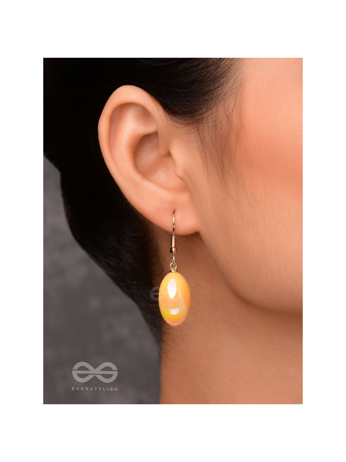 MANGO TANGO SPARKLES - GOLDEN EMBELLISHED EARRINGS