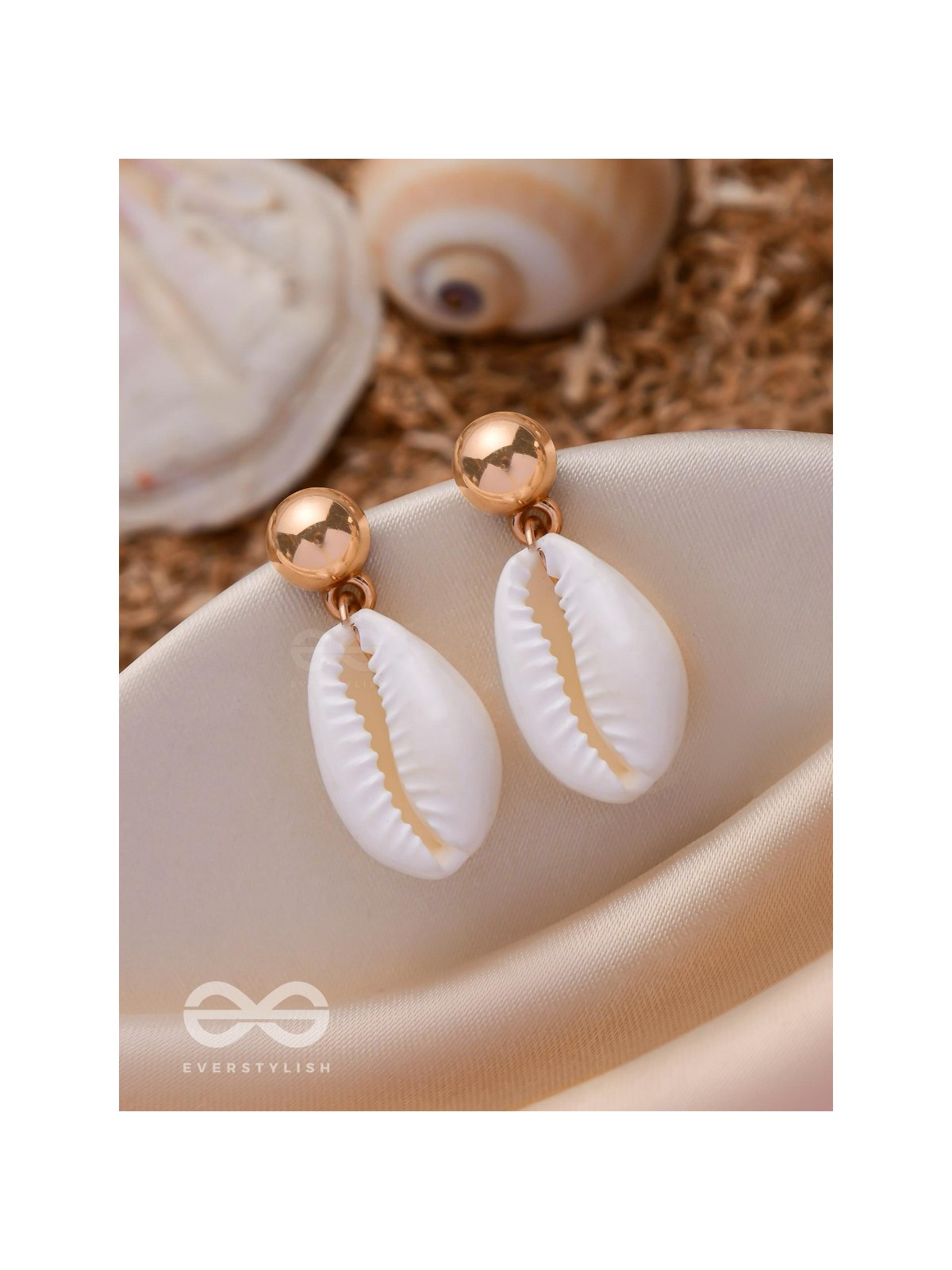 SHELL ME ABOUT IT - GOLDEN EMBELLISHED EARRINGS