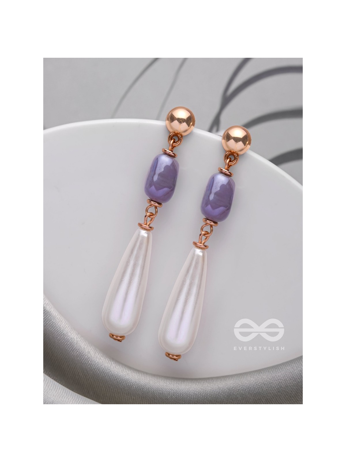 THE PEARL OF DUSK - GOLDEN EMBELLISHED EARRINGS