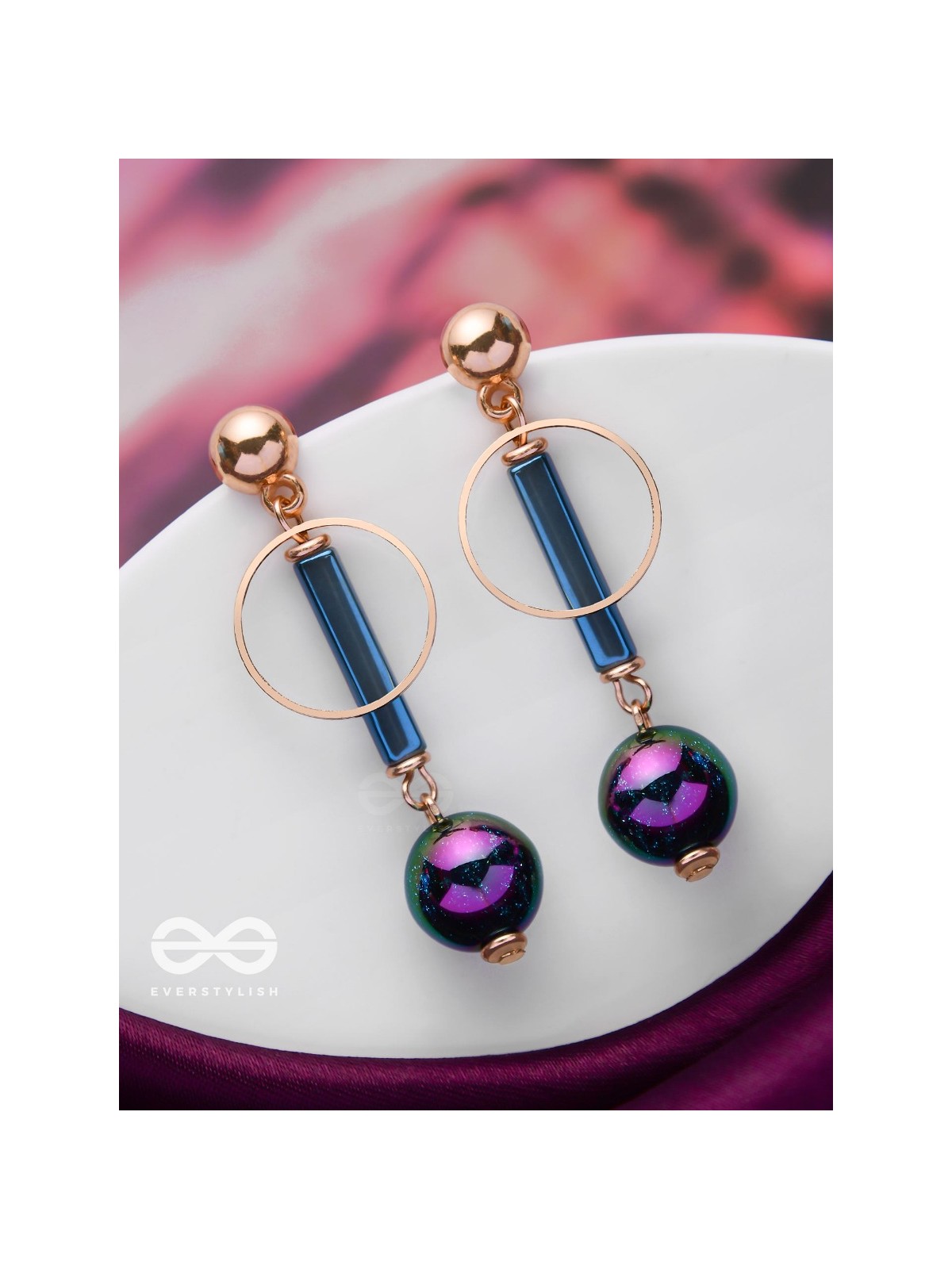 GALAXY SPARKLES - GOLDEN EMBELLISHED EARRINGS