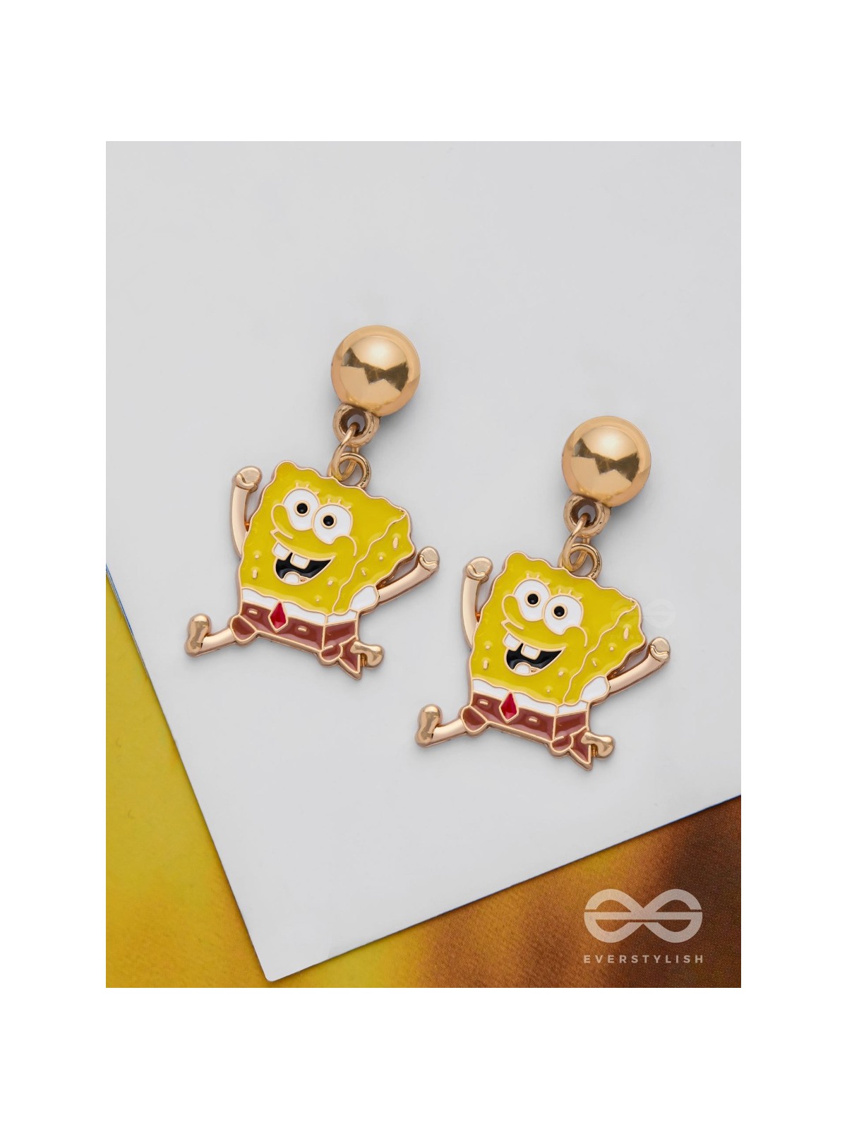 SPONGEBOB SQUAREGEMS - GOLDEN EMBELLISHED EARRINGS