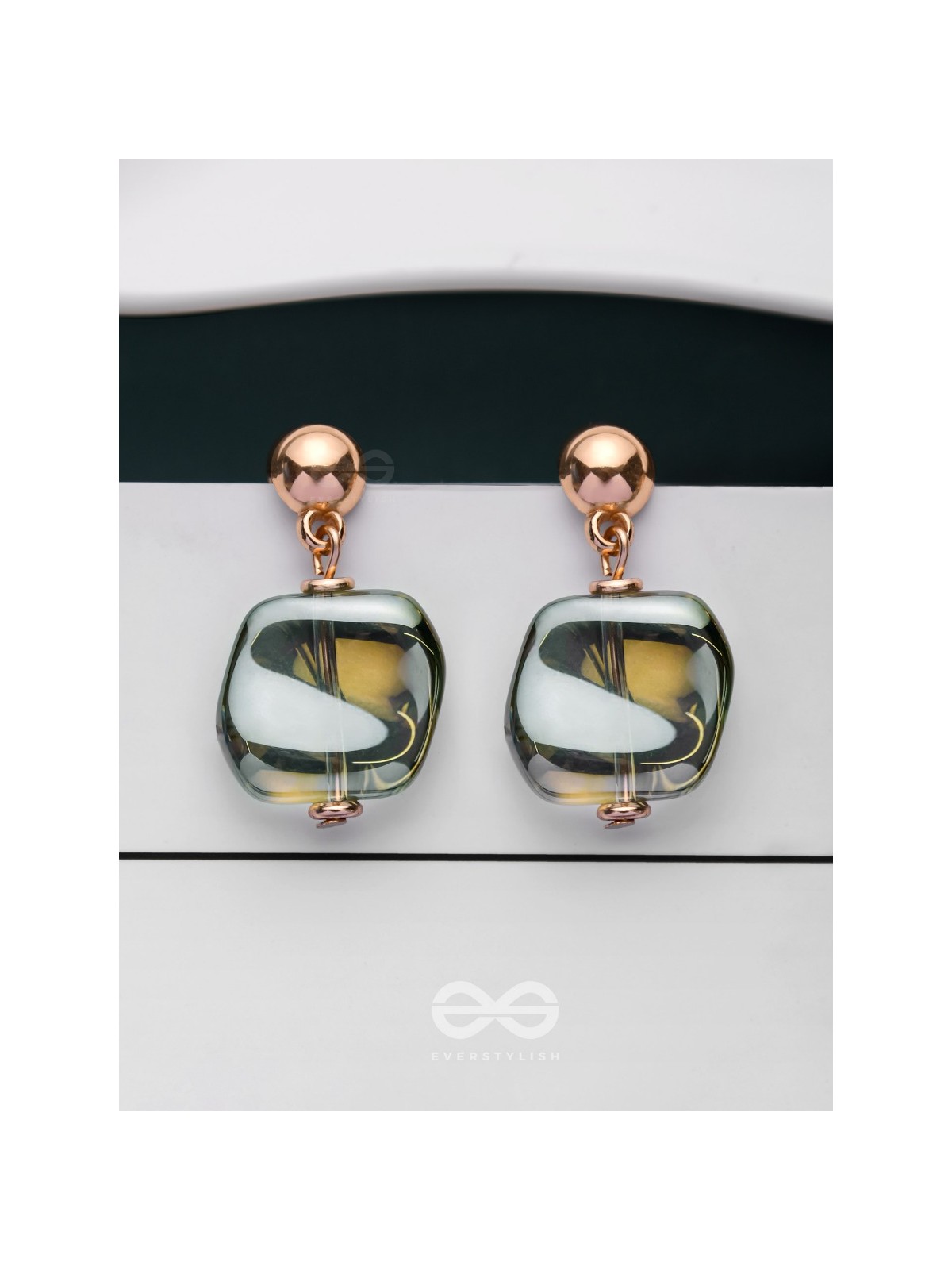 SMOKEY ELEGANCE - GOLDEN EMBELLISHED EARRINGS
