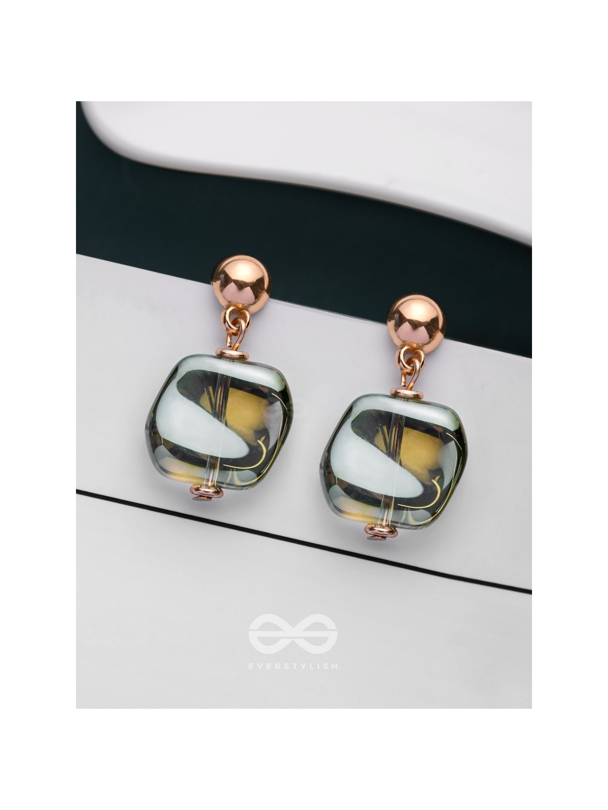 SMOKEY ELEGANCE - GOLDEN EMBELLISHED EARRINGS