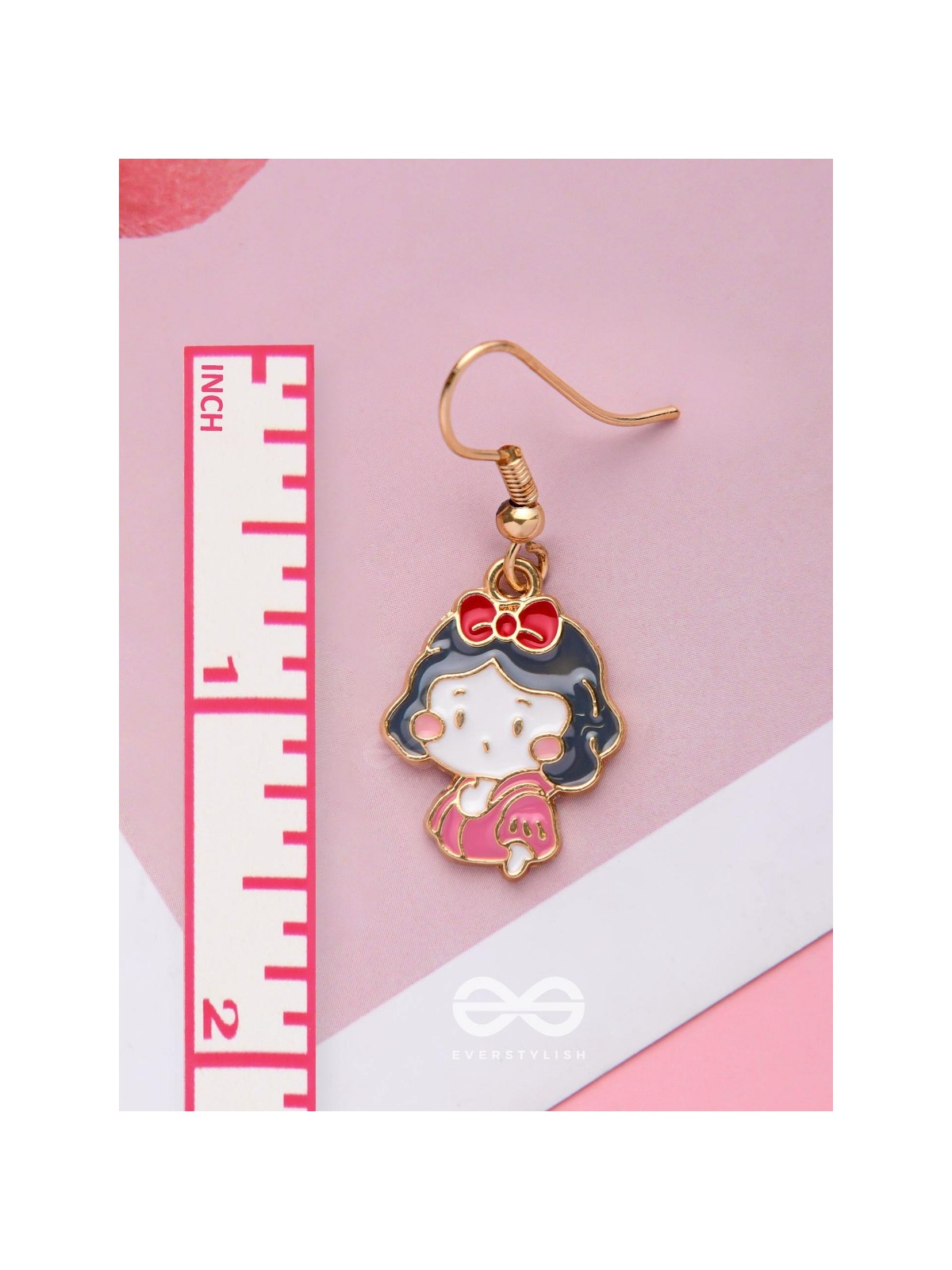 THE MINI MISS - GOLDEN EMBELLISHED EARRINGS