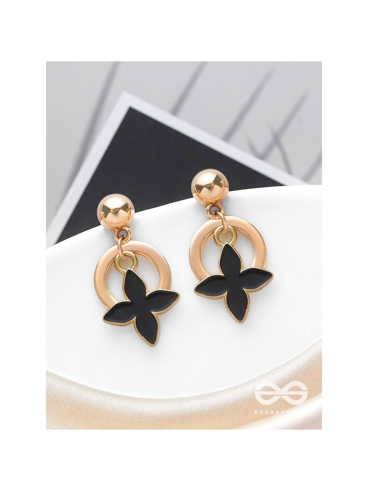 The Strike Stars - Golden And Black Earrings