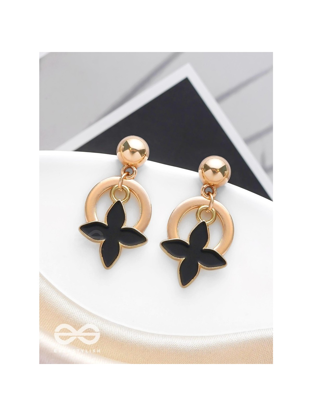 The Strike Stars - Golden And Black Earrings