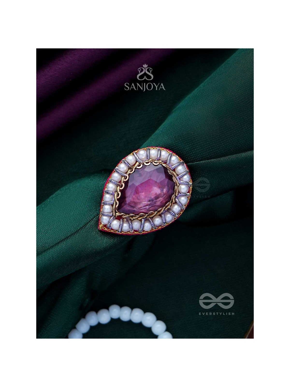 VRASHTA - THE MAGESTIC RAINDROP - STONE AND BEADS EMBROIDERED RING