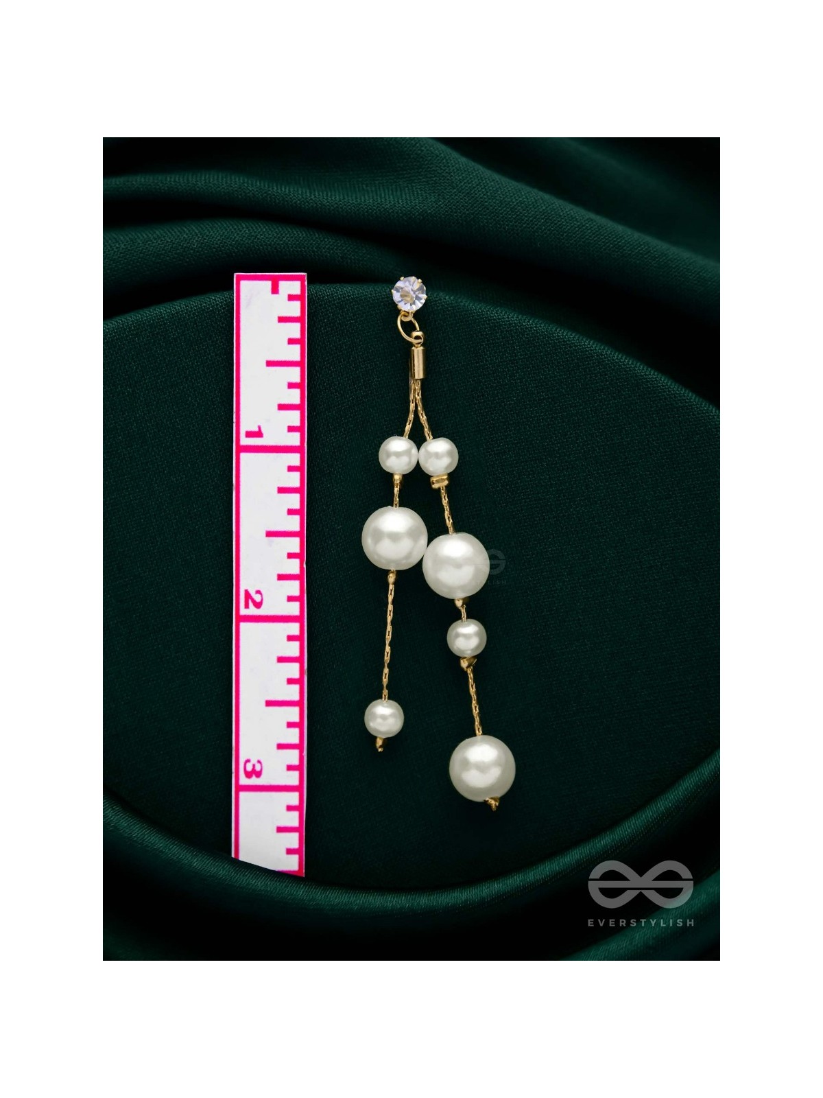 DREAMY DRIZZLING PEARLS - GOLDEN EMBELLISHED EARRINGS 