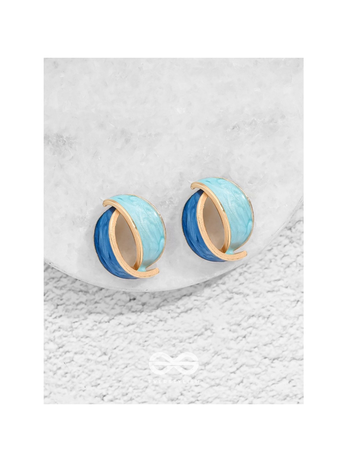 THE BLUE BAUBLES - GOLDEN ENAMELLED STUD EARRINGS