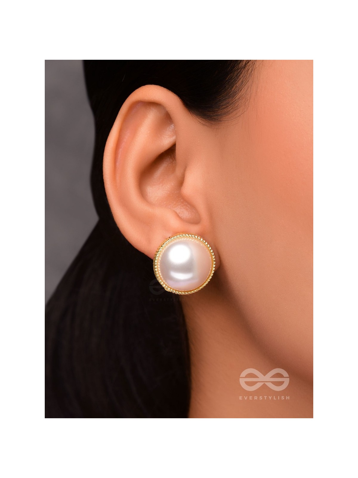 THE IVORY ILLUSION - GOLDEN PEARL STUD EARRINGS