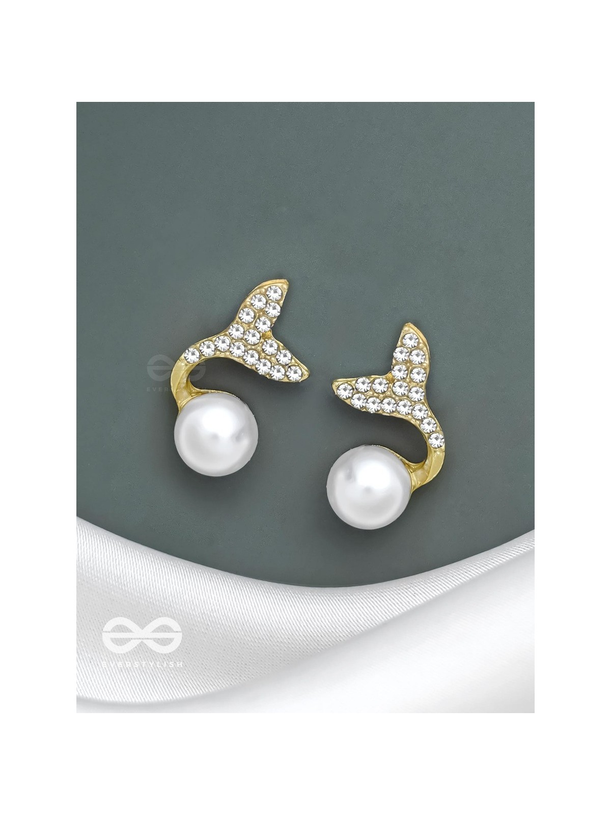 MYSTIC MERMAID TAILS - GOLDEN EMBELLISHED EARRINGS