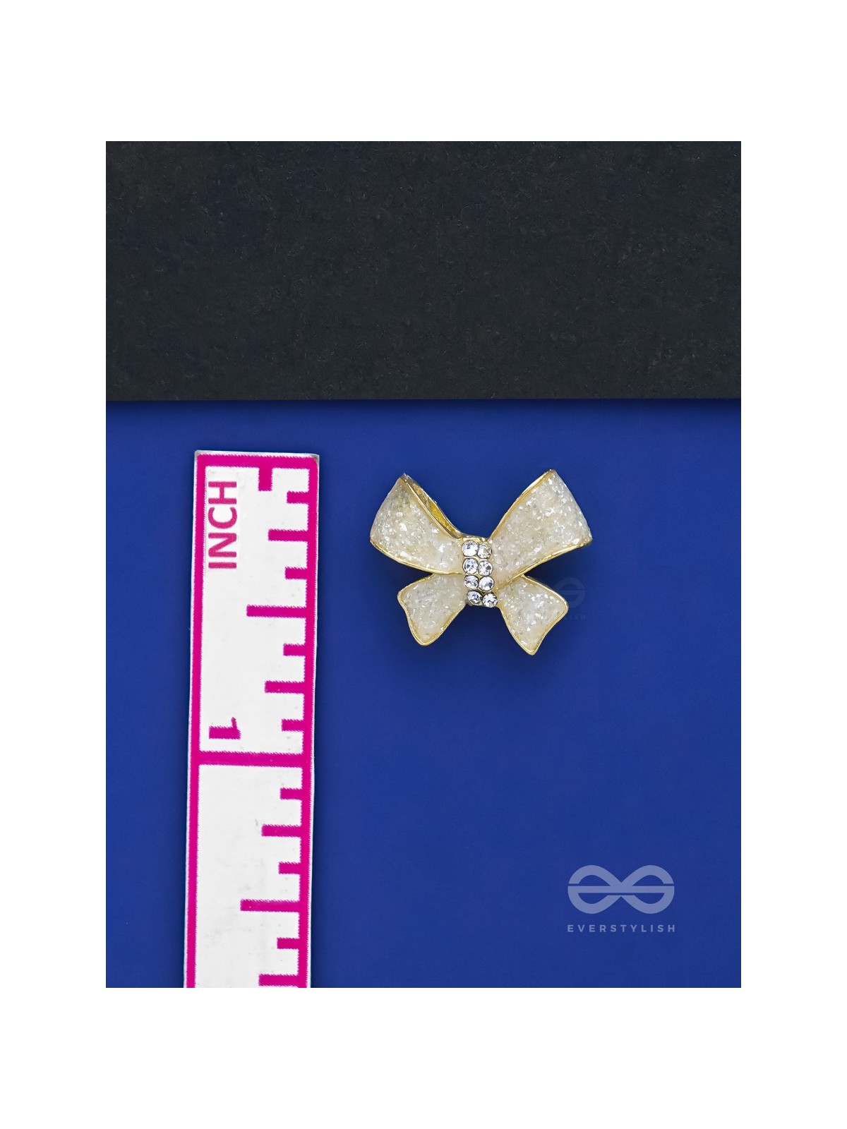 RETRO RIBBON RADIANCE - GOLDEN EMBELLISHED EARRINGS