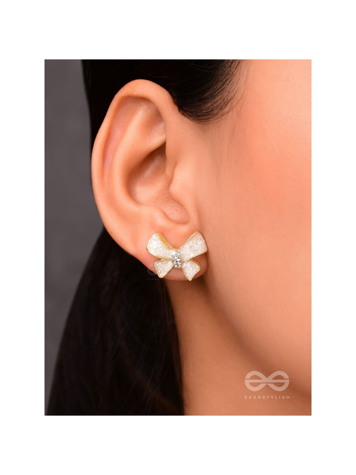 RETRO RIBBON RADIANCE - GOLDEN EMBELLISHED EARRINGS