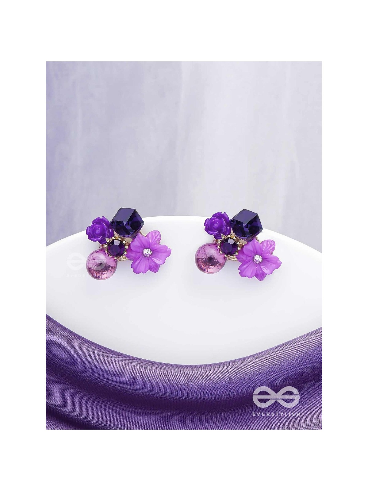 LILAC LOVEBUDS - GOLDEN EMBELLISHED STUD EARRINGS