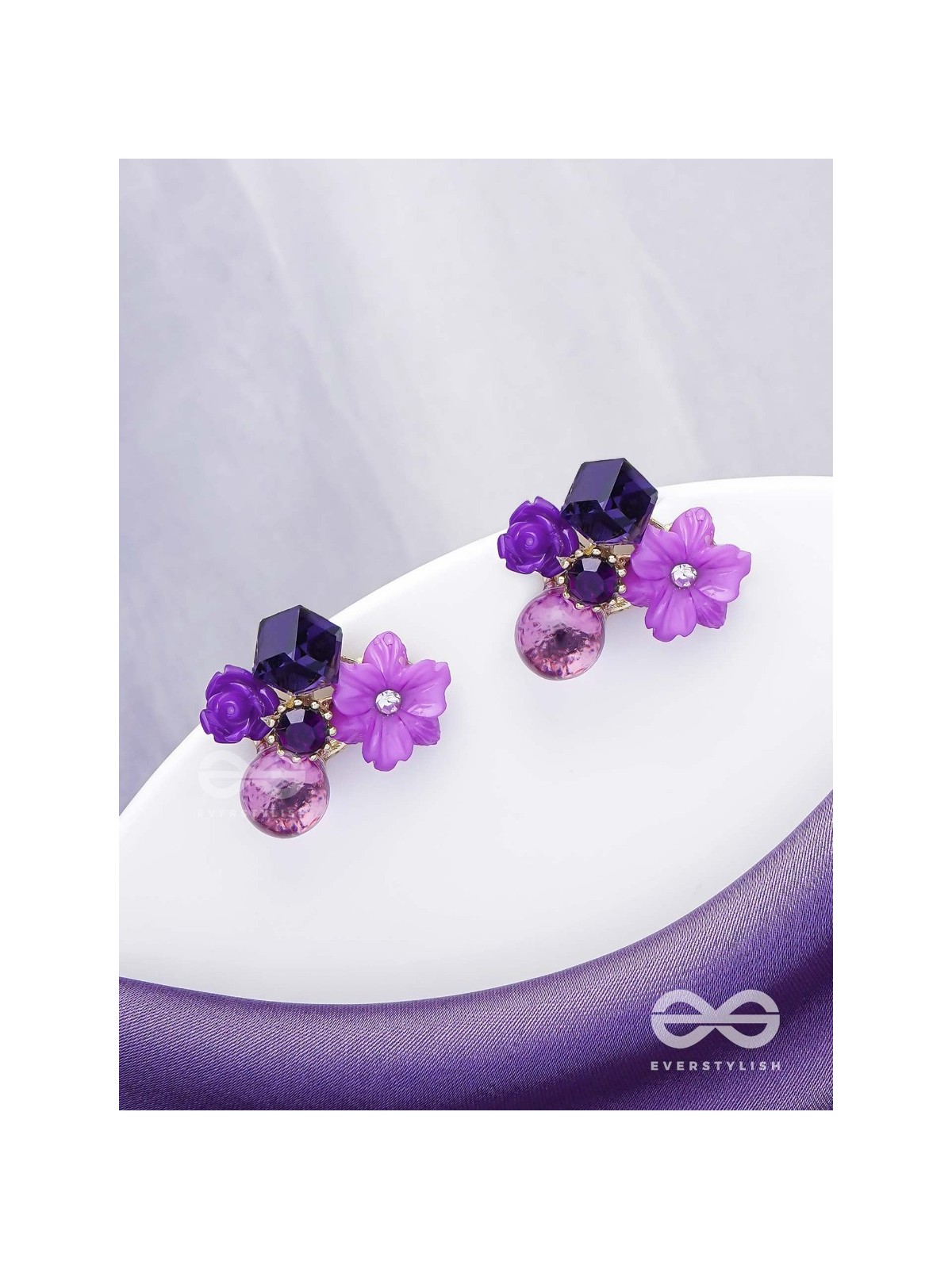 LILAC LOVEBUDS - GOLDEN EMBELLISHED STUD EARRINGS