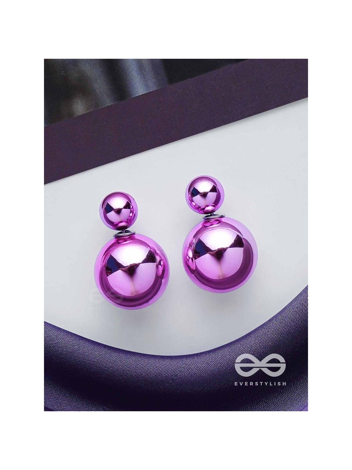 GIGGLES & GLITTERS - PURPLE PEARLS STUD EARRINGS