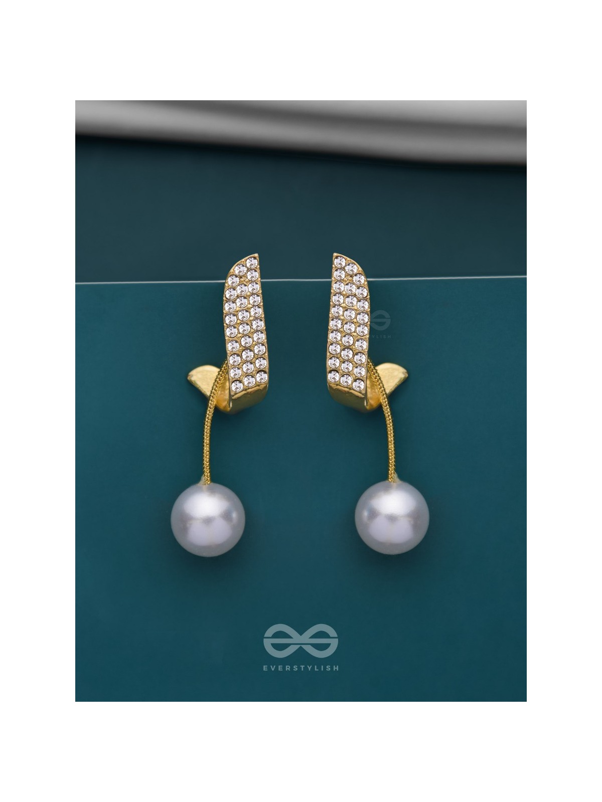 THE MELODIC TWIST - GOLDEN EMBELLISHED EAR JACKETS