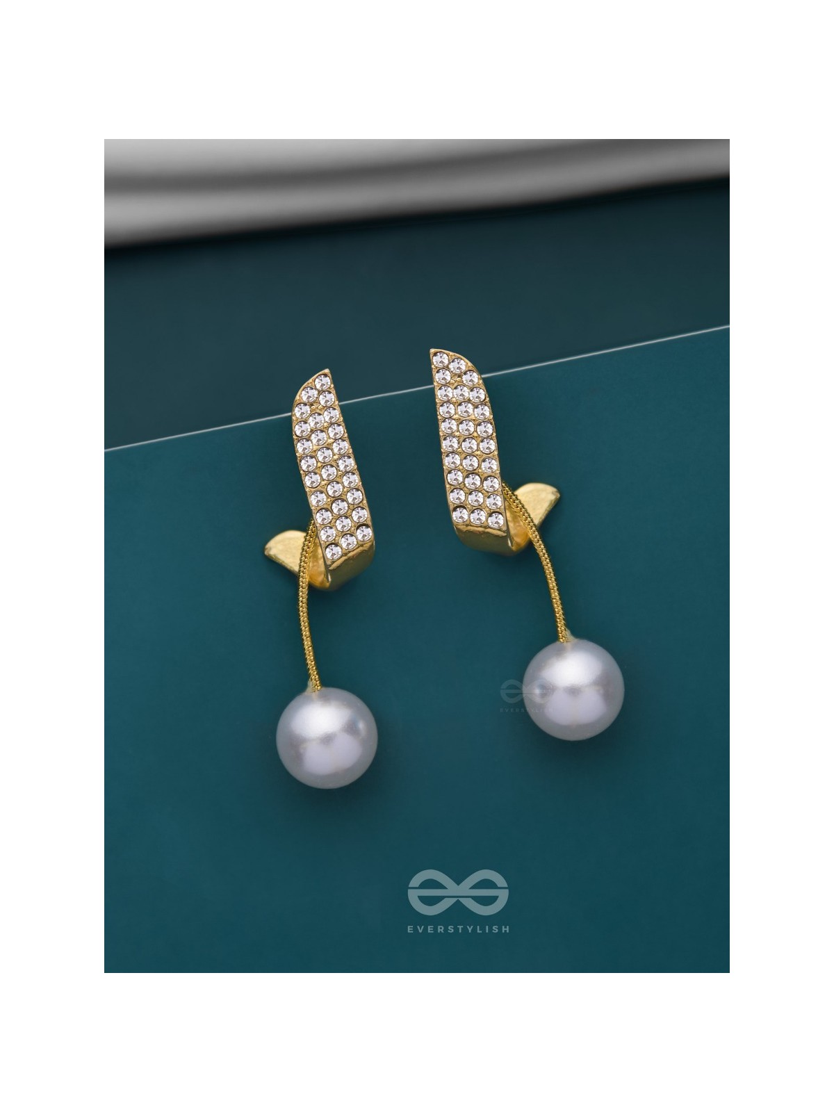 THE MELODIC TWIST - GOLDEN EMBELLISHED EAR JACKETS