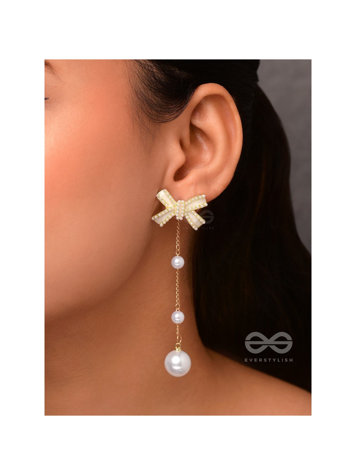 KNOTS OF ELEGANCE - GOLDEN PEARL EARRINGS