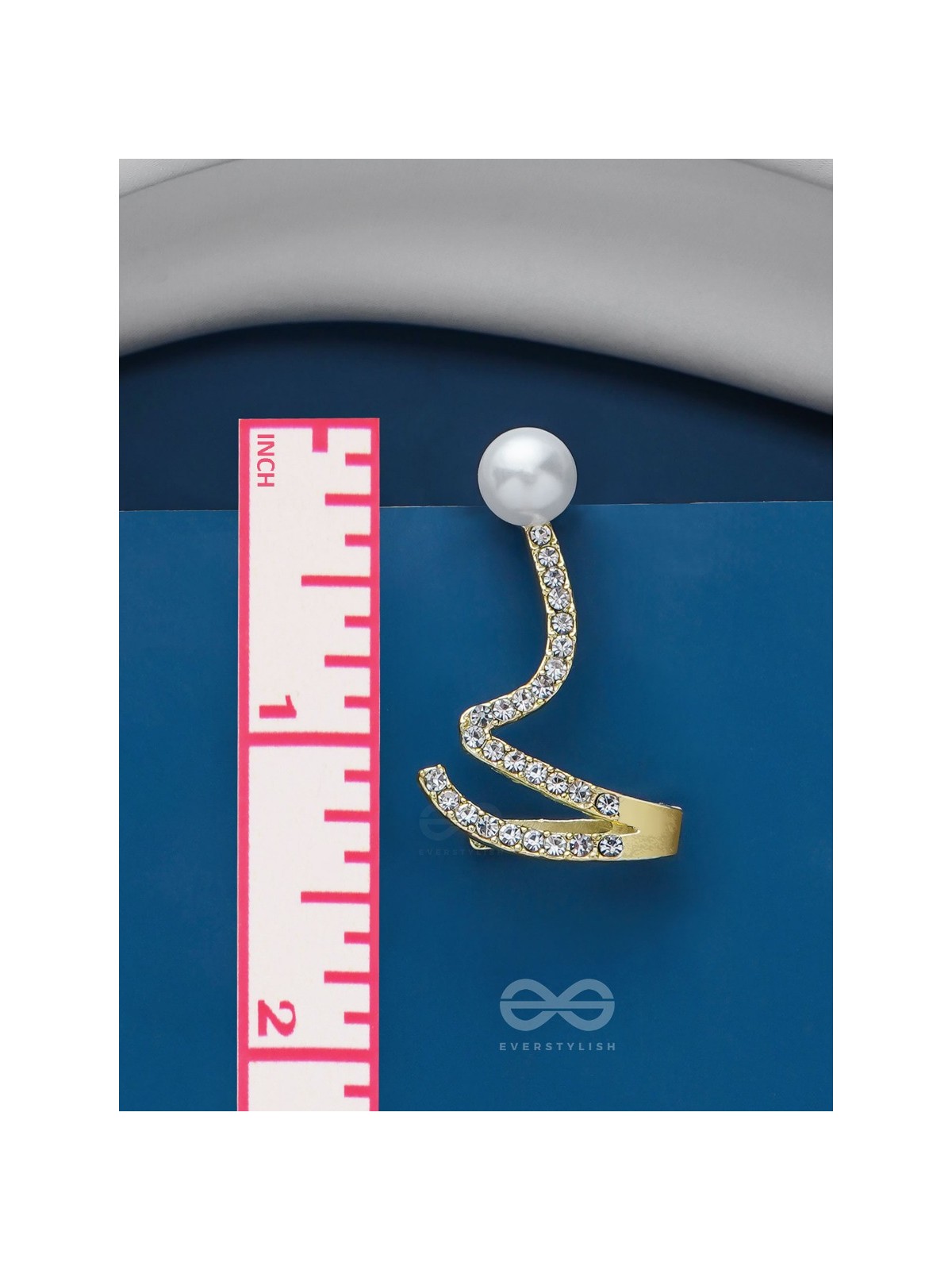 TWIST-N-TURN TREASURES - GOLDEN EMBELLISHED EARRING