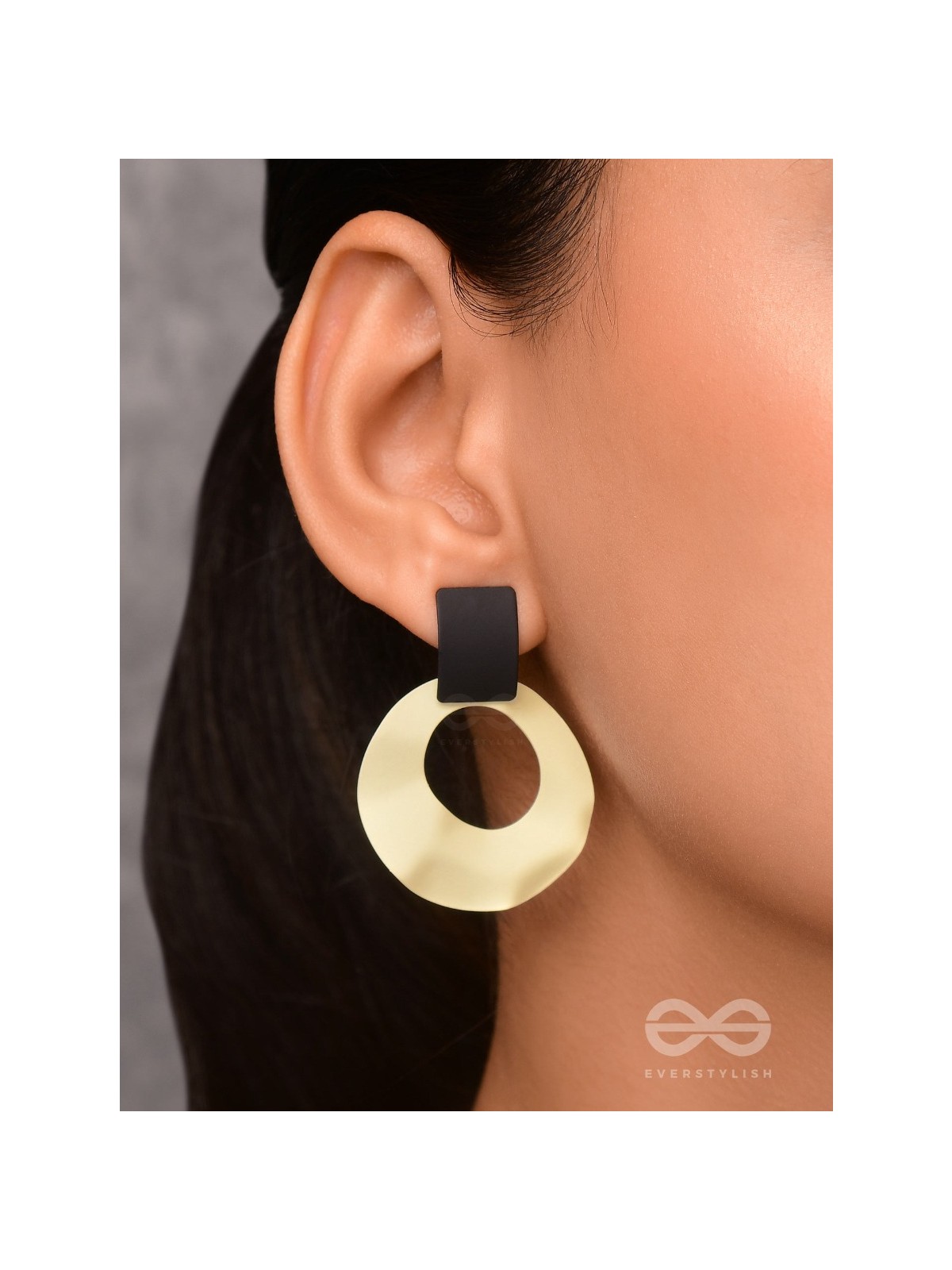 STORMS & CLOUDS - ELEGANT ACRYLIC EARRINGS 