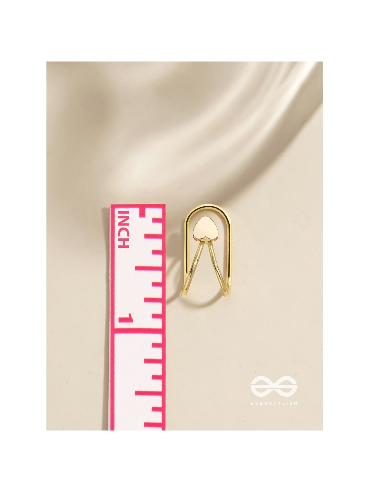 MINI LOVE TOKEN - GOLDEN EMBELLISHED EARCUFF (one ear)