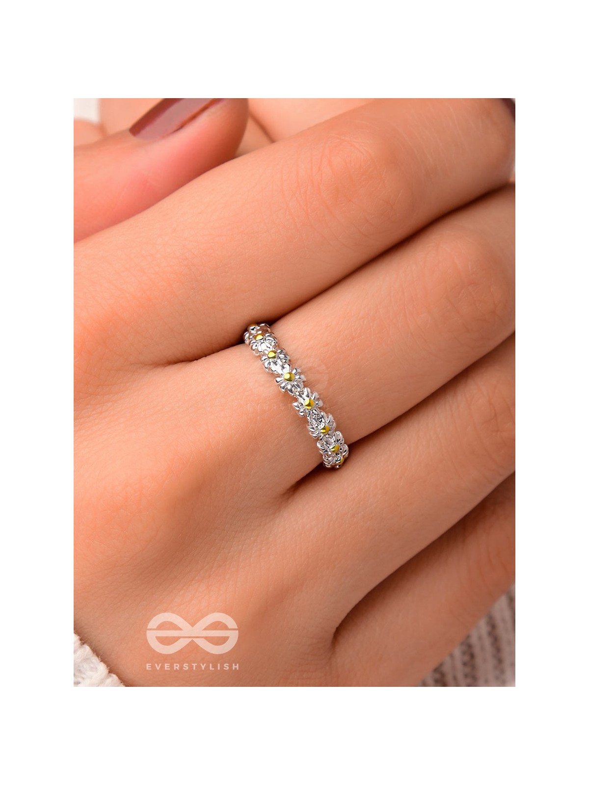 DAISY DREAMS - SILVER RING (ADJUSTABLE)