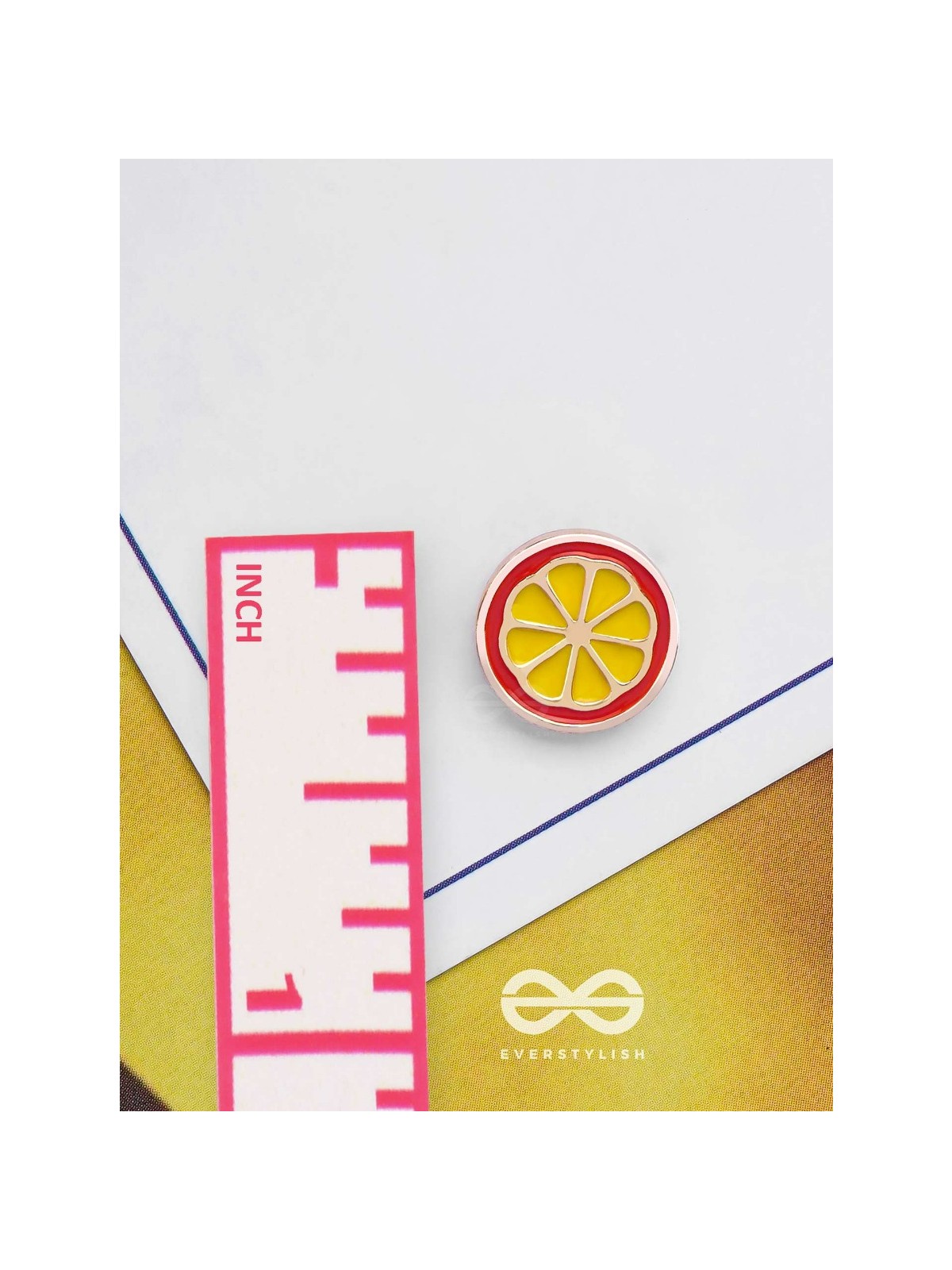 THE LEMONY LIFE - GOLDEN EMBELLISHED STUD EARRINGS