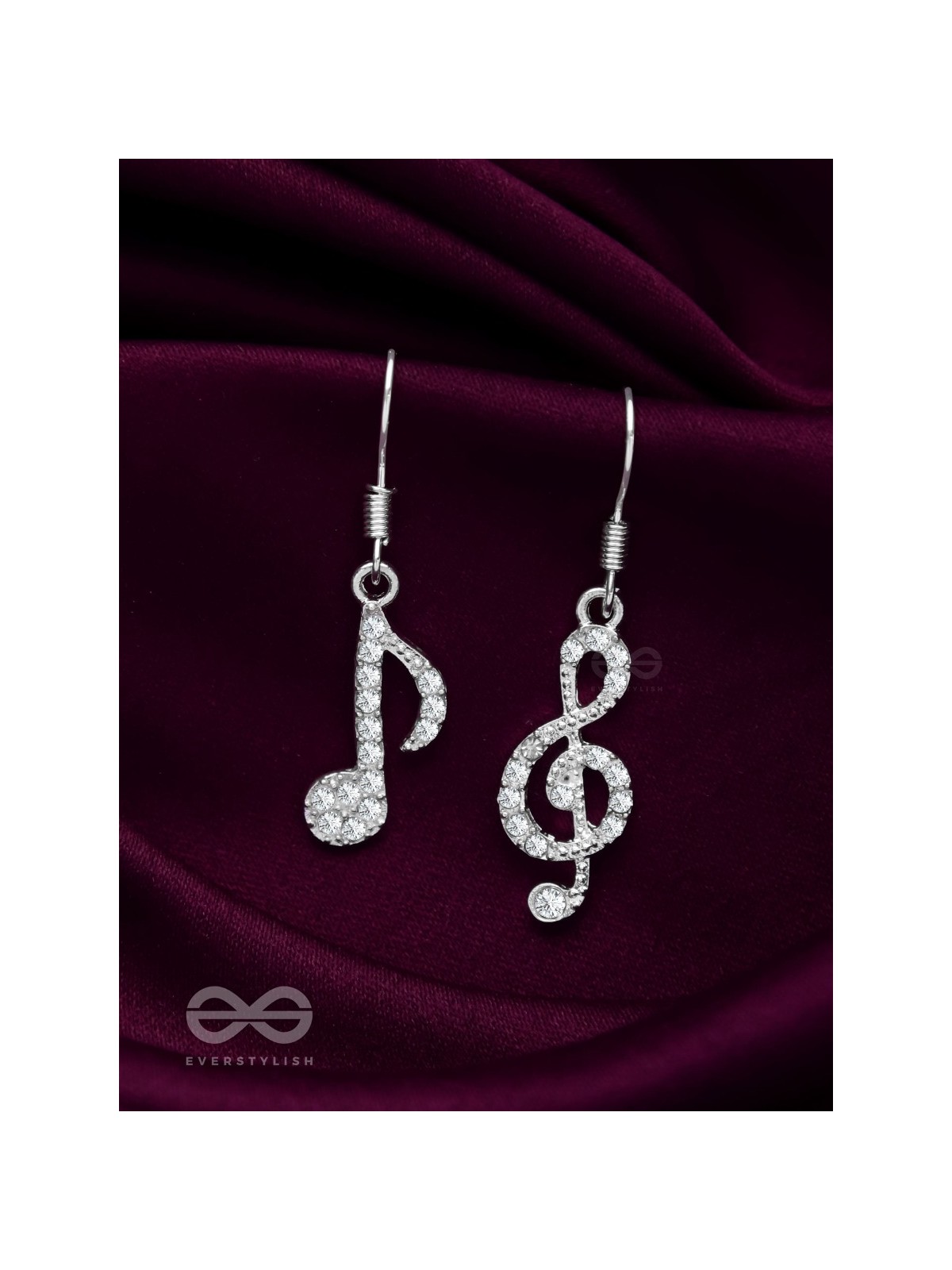 THE MUSICAL NOTES - SILVER SPARKLING EARRINGS