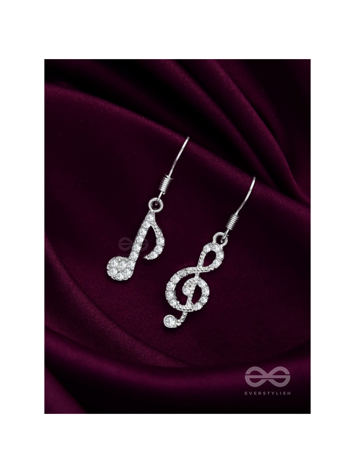 THE MUSICAL NOTES - SILVER SPARKLING EARRINGS