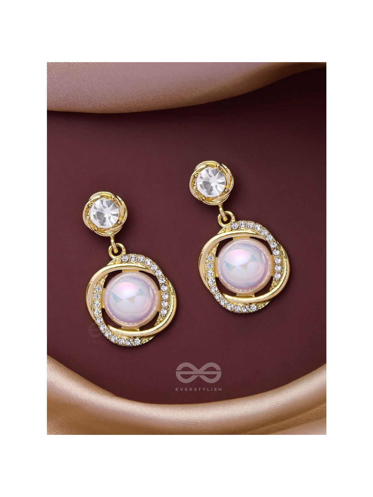 THE MERMAID'S PEARL - GOLDEN EMBELLISHED EARRINGS