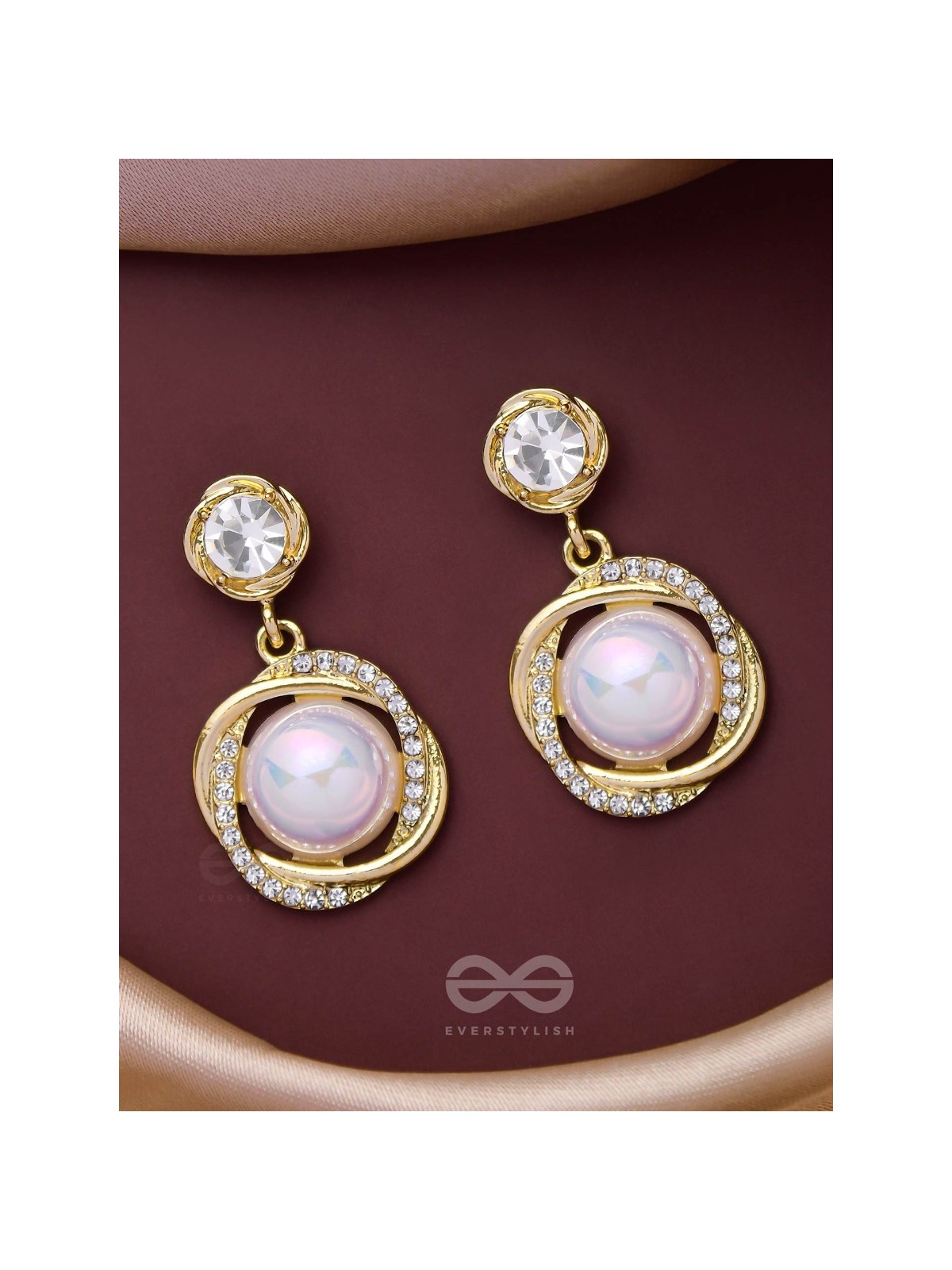 THE MERMAID'S PEARL - GOLDEN EMBELLISHED EARRINGS