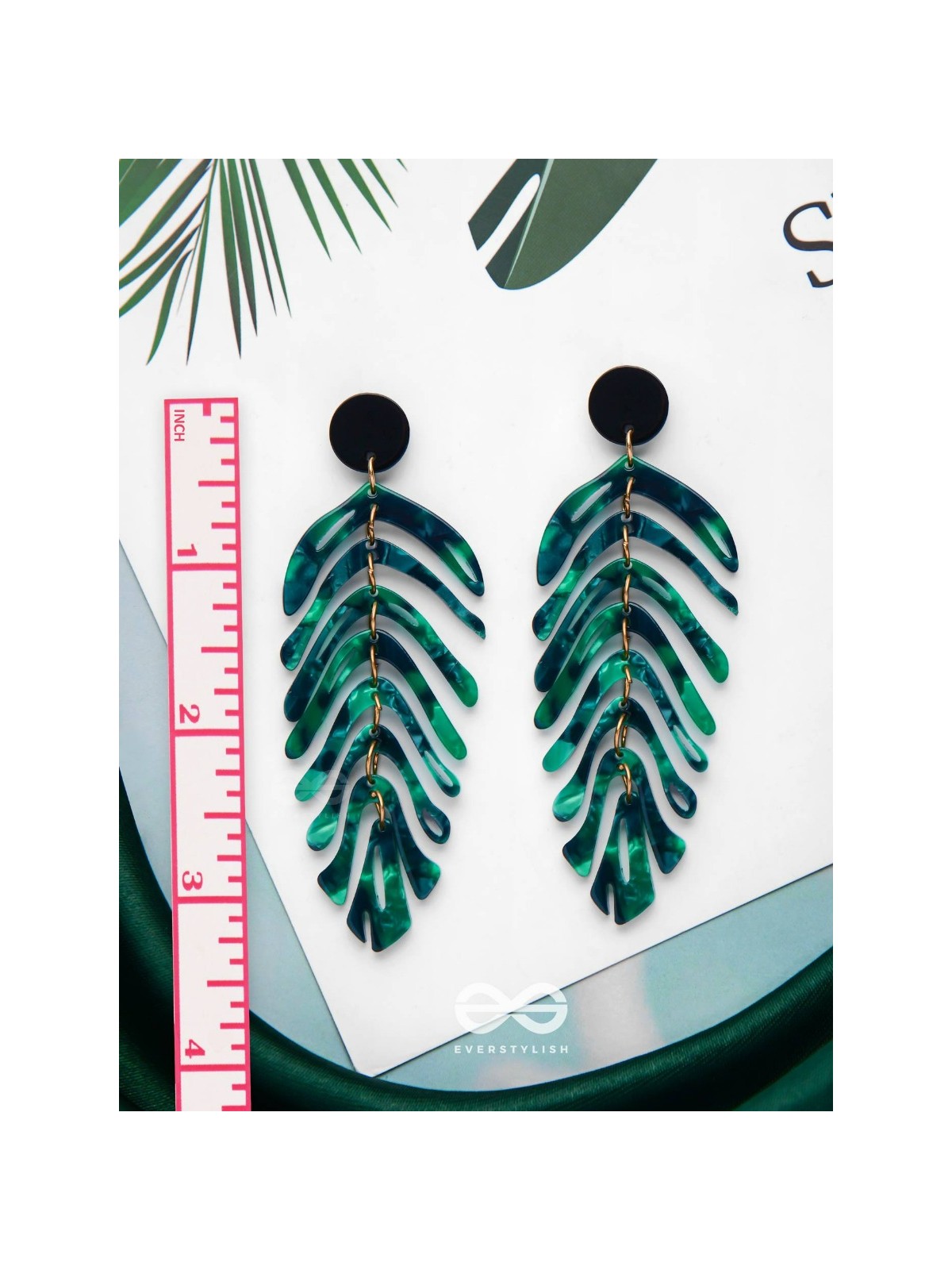 THE TROPICAL LEAFLETS - GREEN ACRYLIC EARRINGS