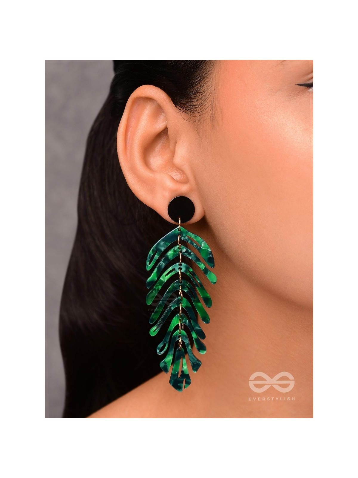 THE TROPICAL LEAFLETS - GREEN ACRYLIC EARRINGS