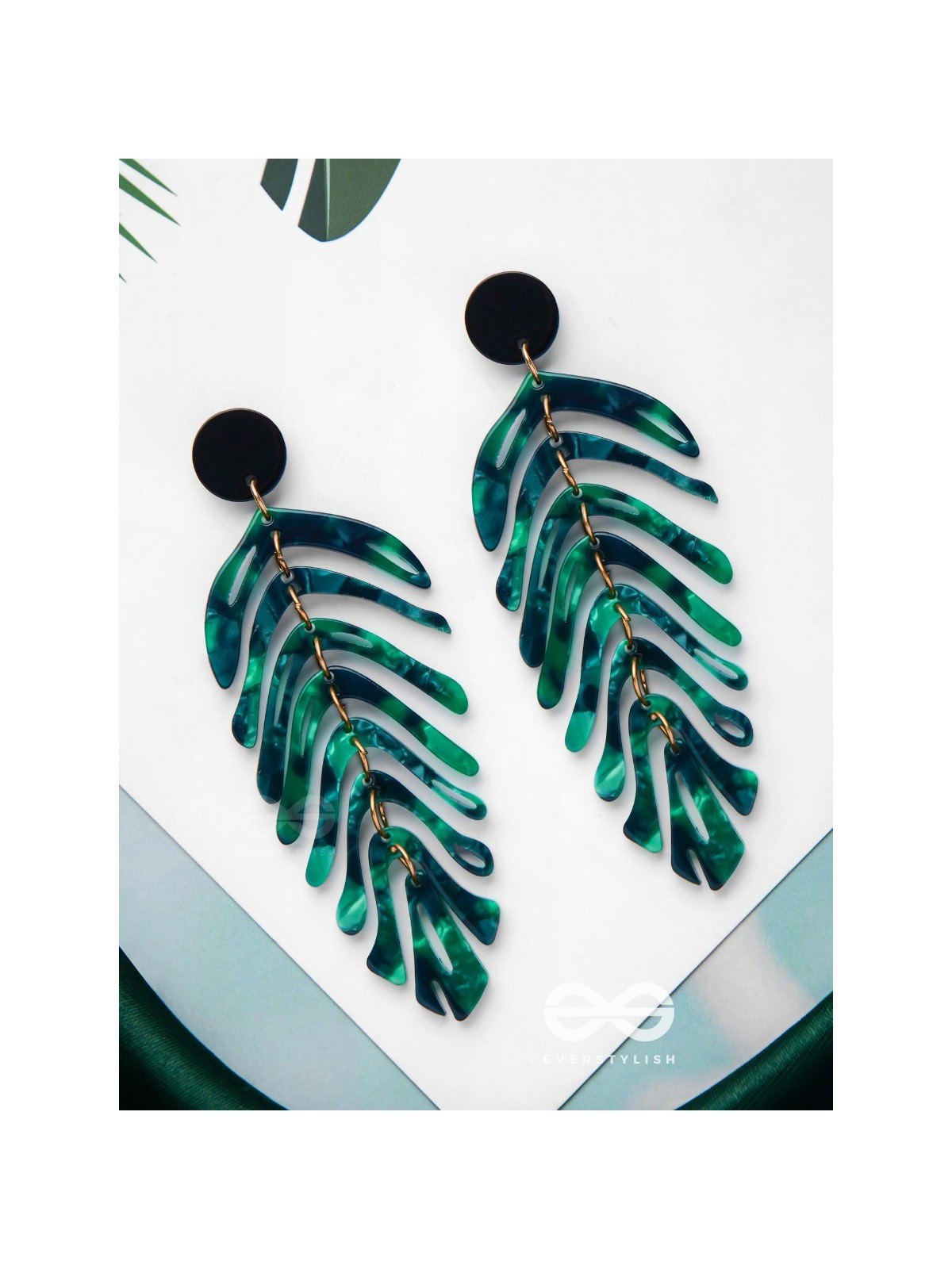 THE TROPICAL LEAFLETS - GREEN ACRYLIC EARRINGS