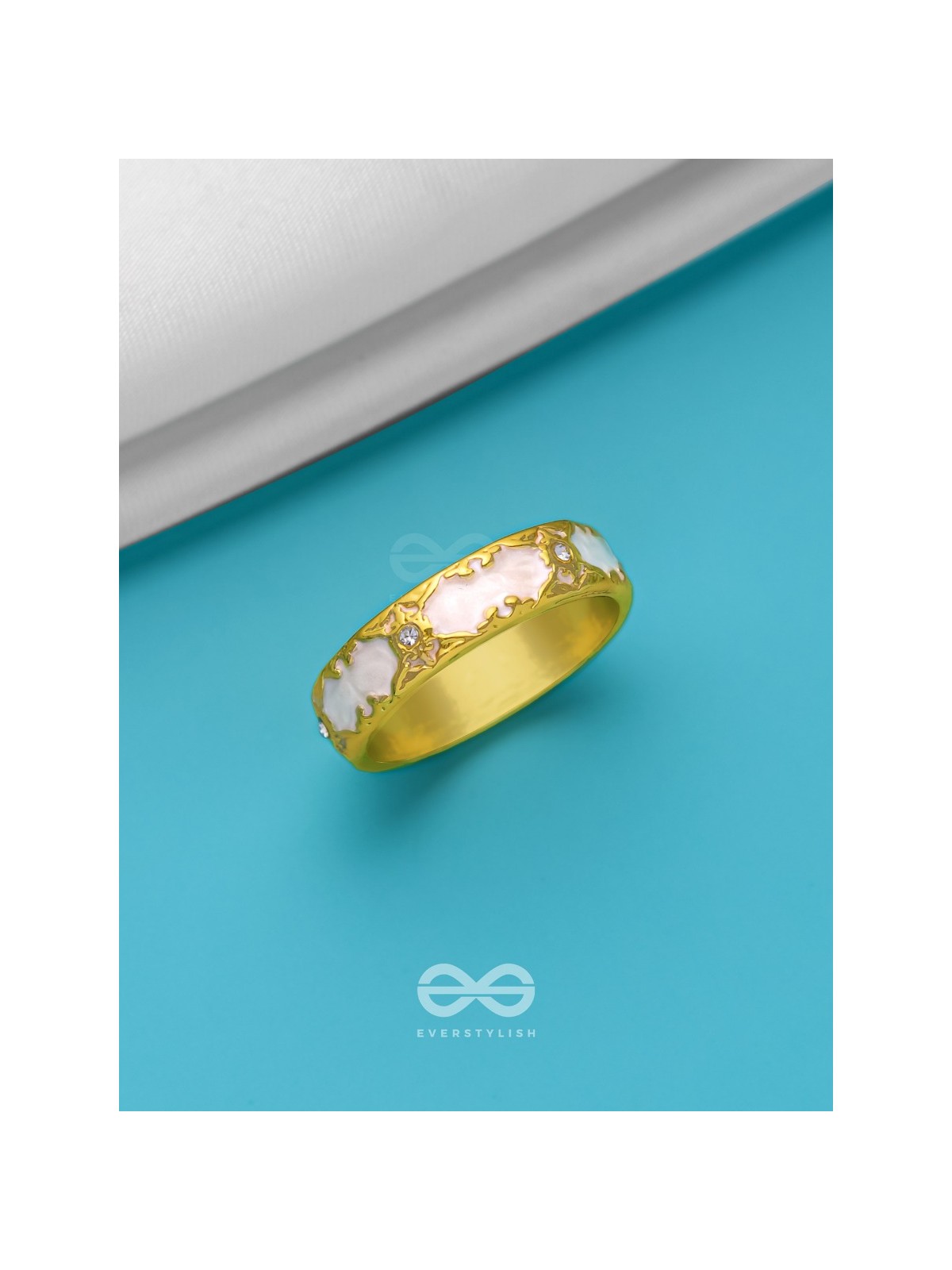 CHAMBER OF SECRETS - GOLDEN AND WHITE EMBELLISHED RING (ADJUSTABLE)