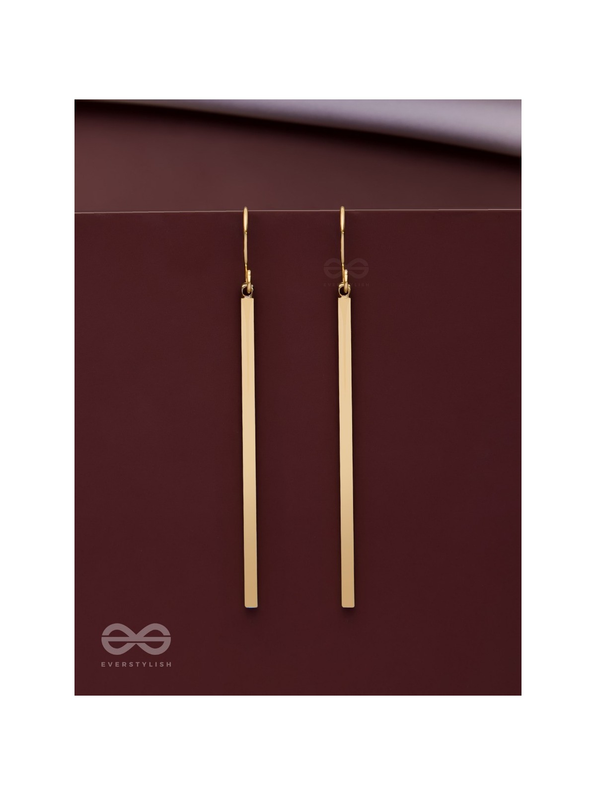 THE LUXURY DIMENSIONS - CLASSIC GOLDEN EARRINGS