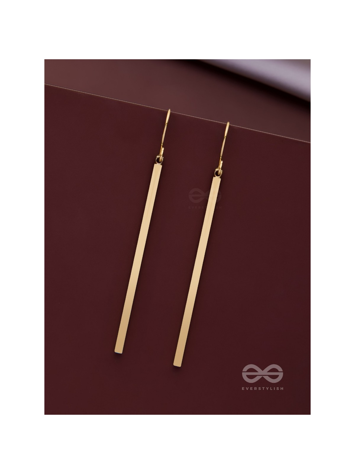 THE LUXURY DIMENSIONS - CLASSIC GOLDEN EARRINGS