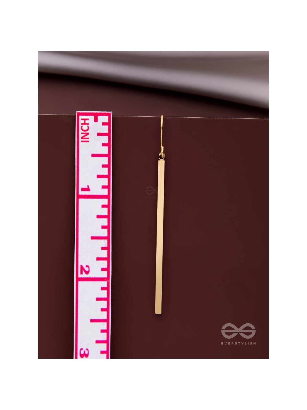 THE LUXURY DIMENSIONS - CLASSIC GOLDEN EARRINGS