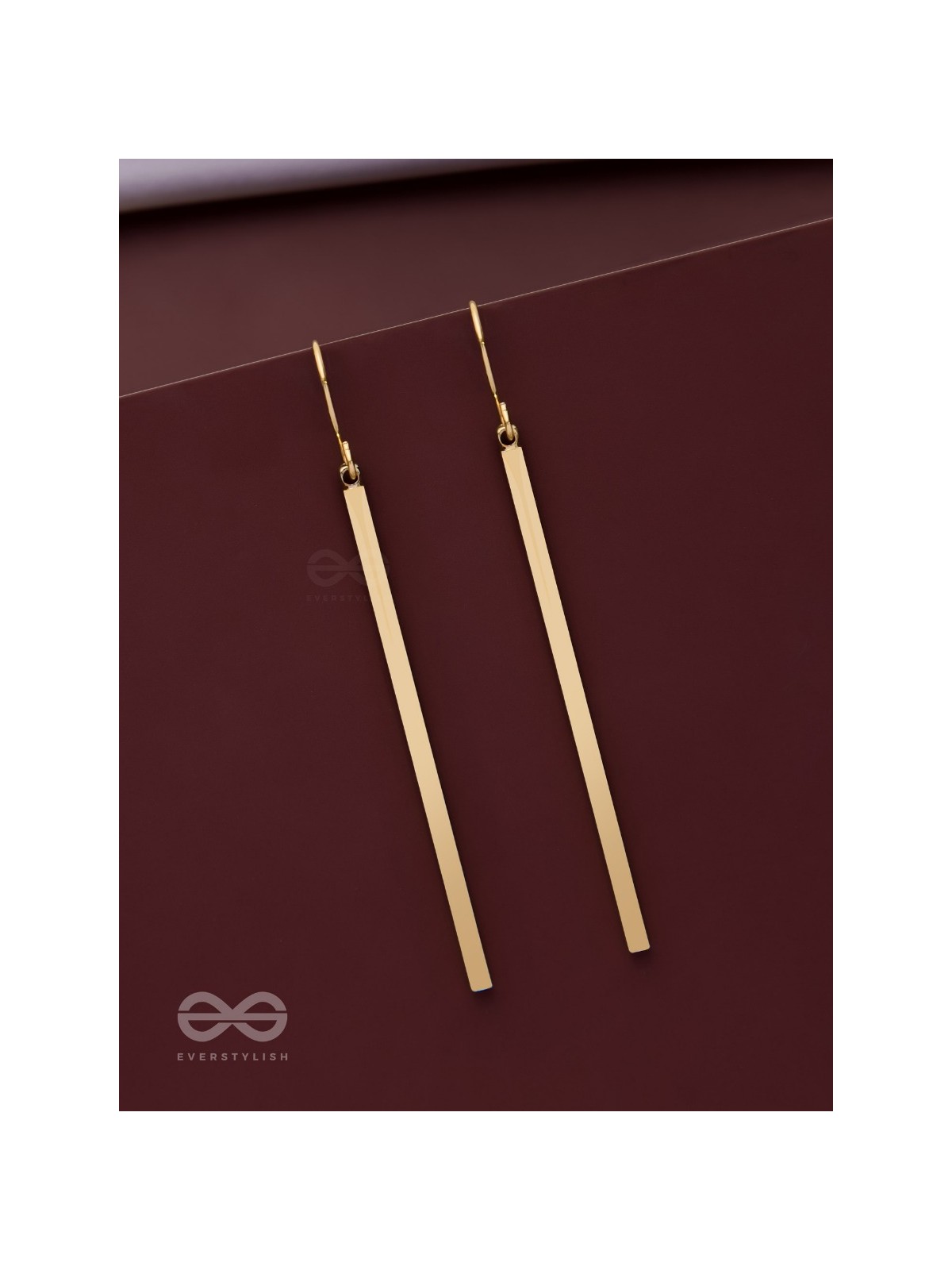 THE LUXURY DIMENSIONS - CLASSIC GOLDEN EARRINGS